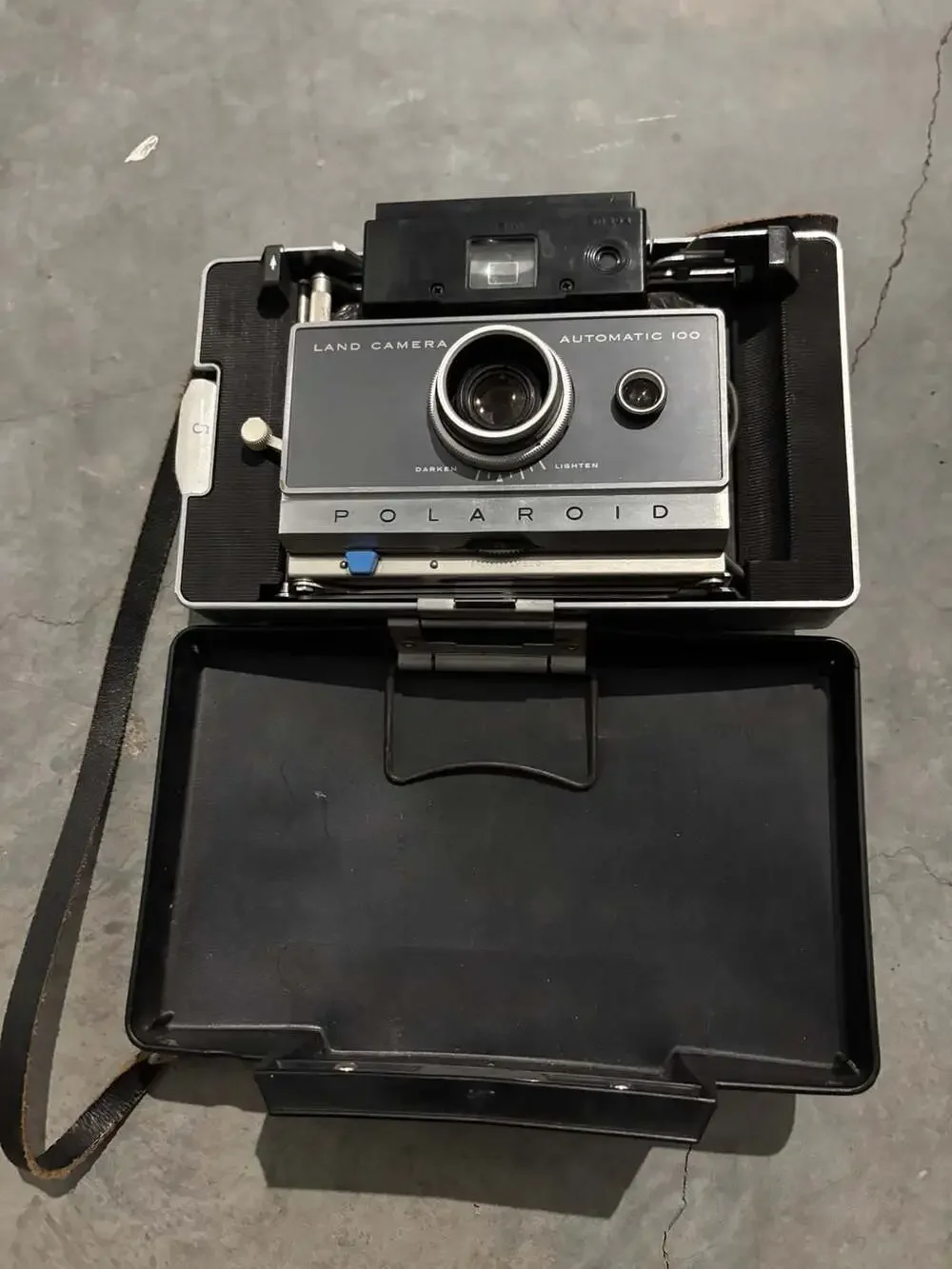 Vintage Polaroid Automatic 100 Land Camera